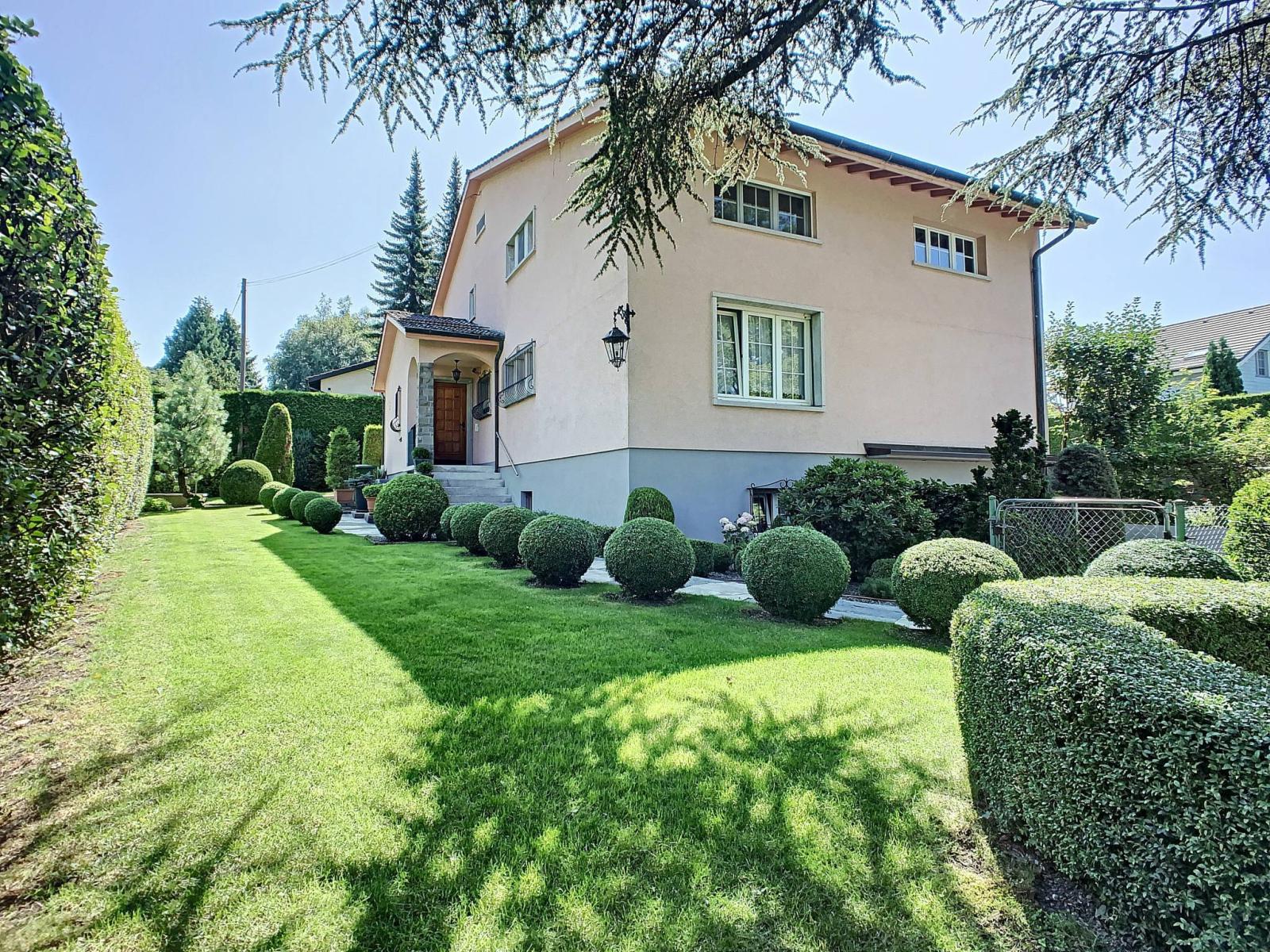 165 m² apartment in the heart of a residential area