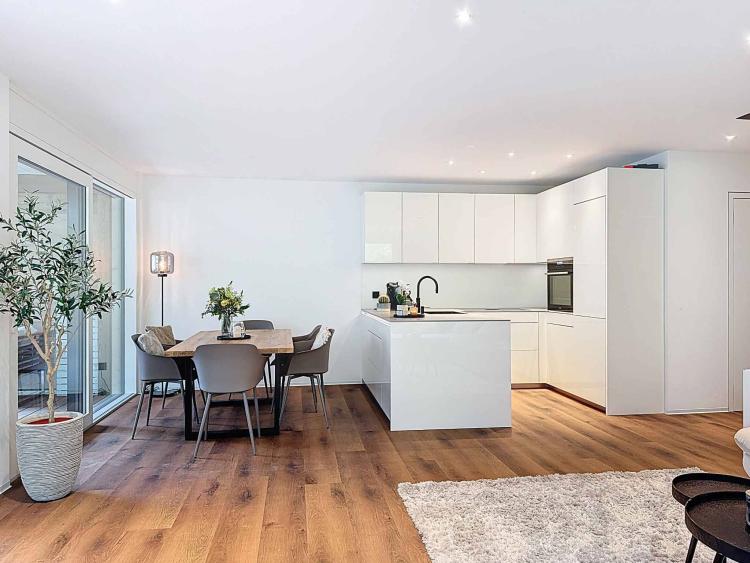Bright 4,5 room apartment/ first home
