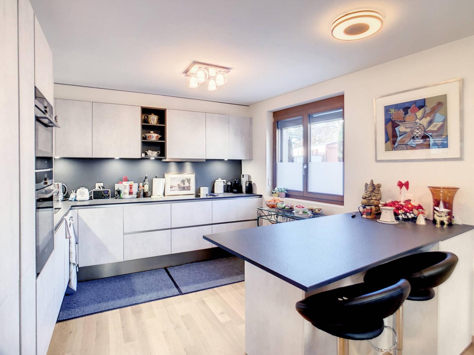 Charming 4-room apartment with terrace