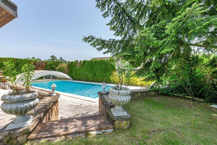 Charming detached house