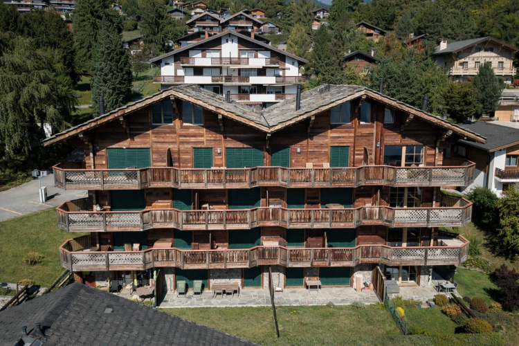 Exklusiv – 2,5 Zimmerwohnung im Erdgeschoss